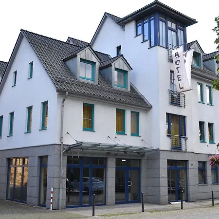 Am Schlosstor